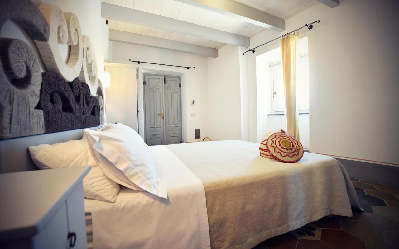 Bisos Bed & Breakfast Paulilatino Exterior photo