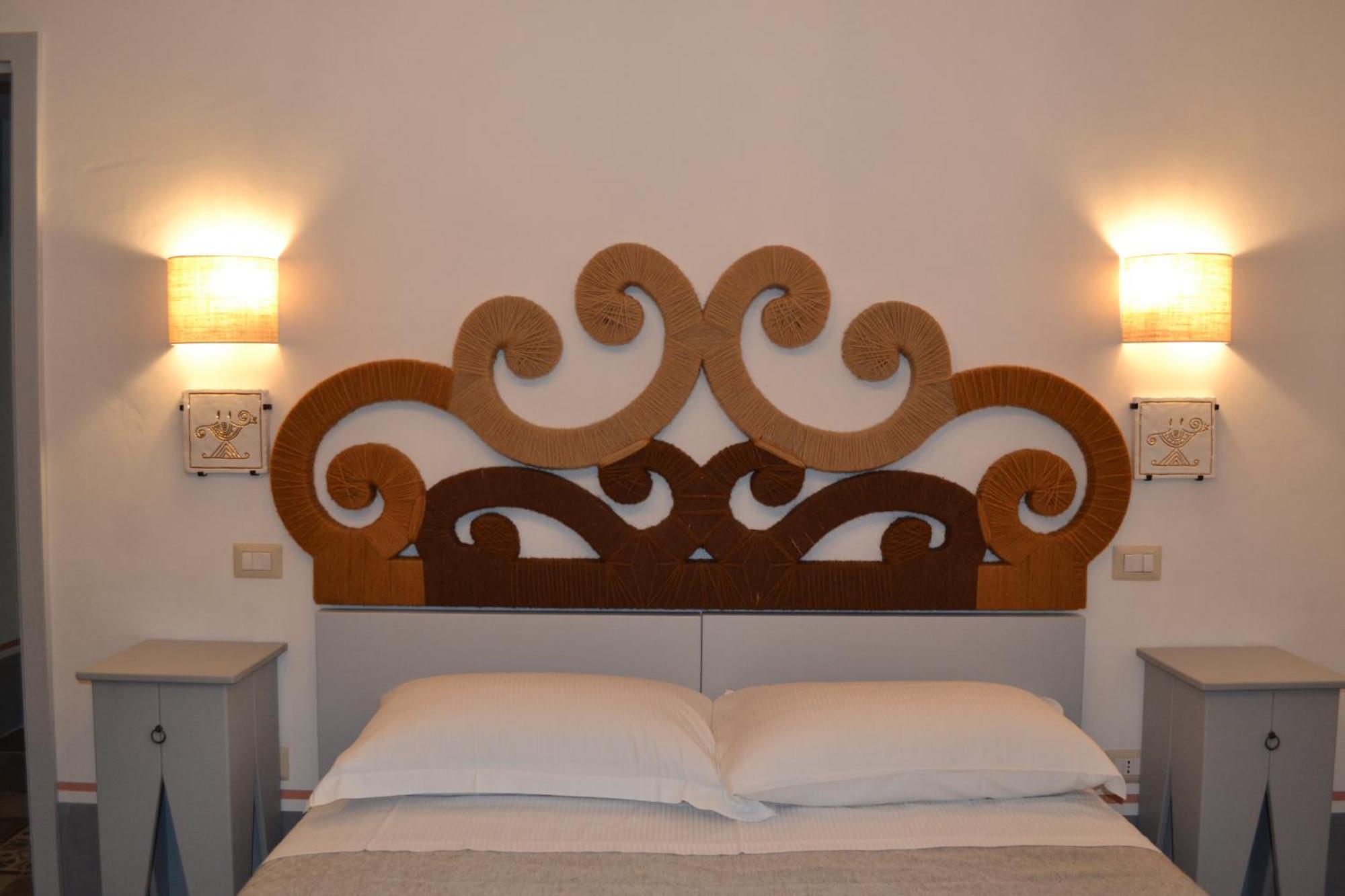 Bisos Bed & Breakfast Paulilatino Exterior photo